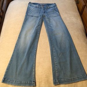 Woman’s wide leg jeans